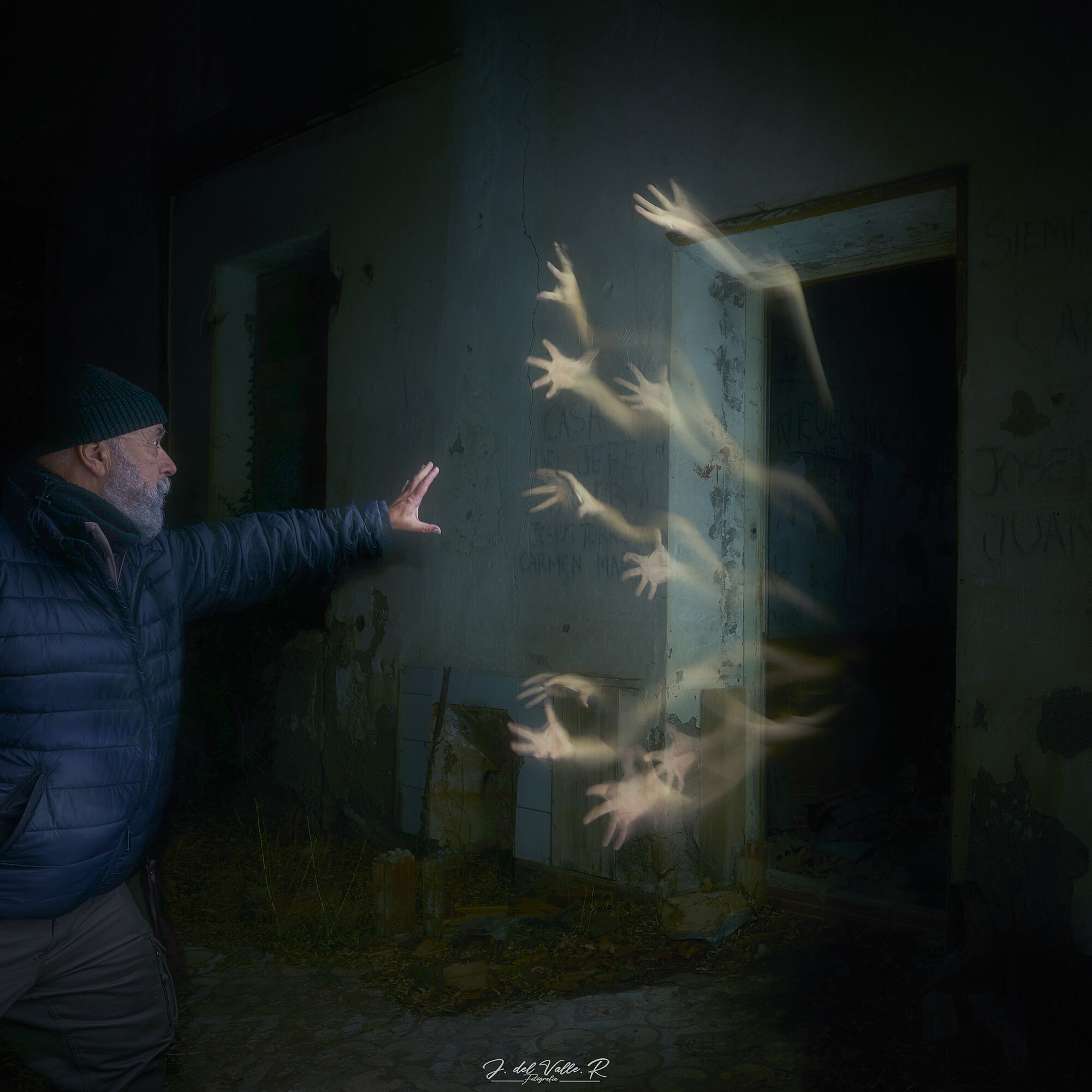 jdelvalleR - light-painting-000.jpg